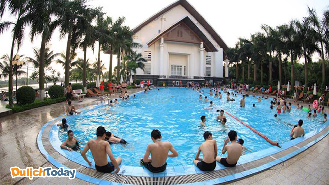Sông Hồng Resort có rất nhiều dịch vụ vui chơi giải trí phù hợp với mọi lứa tuổi