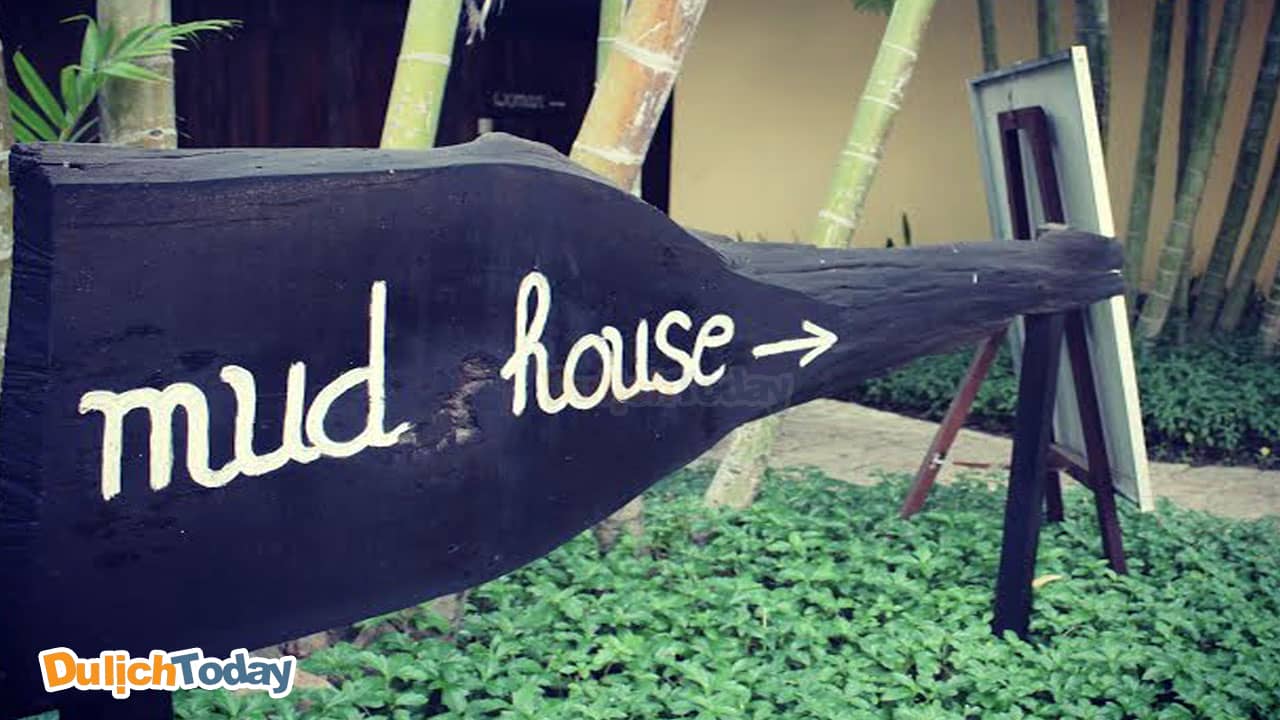 Bảng chỉ dẫn đường đi đến khu Mud house trong I resort Nha Trang