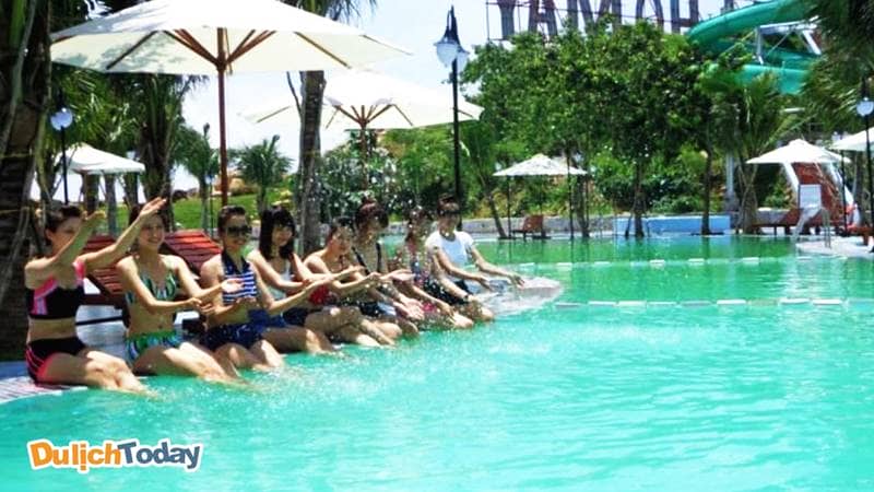 Bể bơi tại khách sạn Cáp Treo Hồ Mây Vũng Tàu