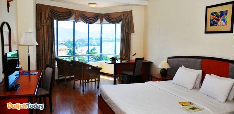 Khách sạn Yasaka Sài Gòn Nha Trang lâu đời nên có phong cách nội thất cổ điển