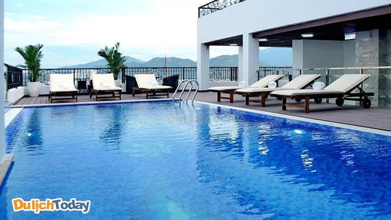 Apus là khách sạn Nha Trang gần biển có hồ bơi
