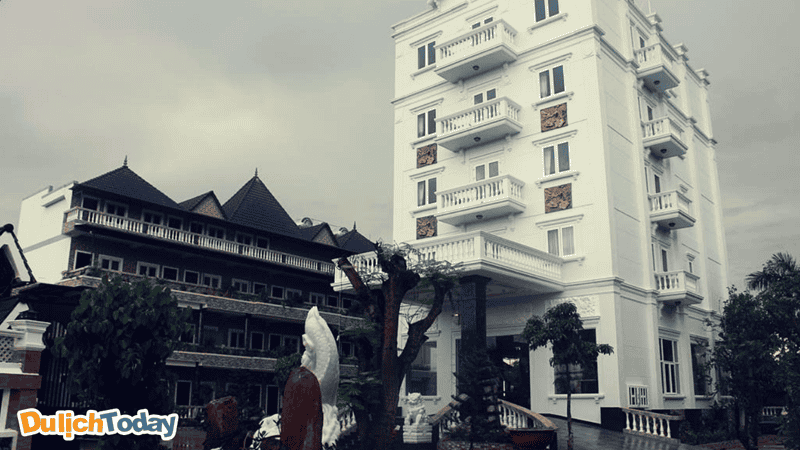 Hoàng Thanh Thủy là một khách sạn mới kiến trúc hiện đại có không gian yên bình gần biển Vũng Tàu