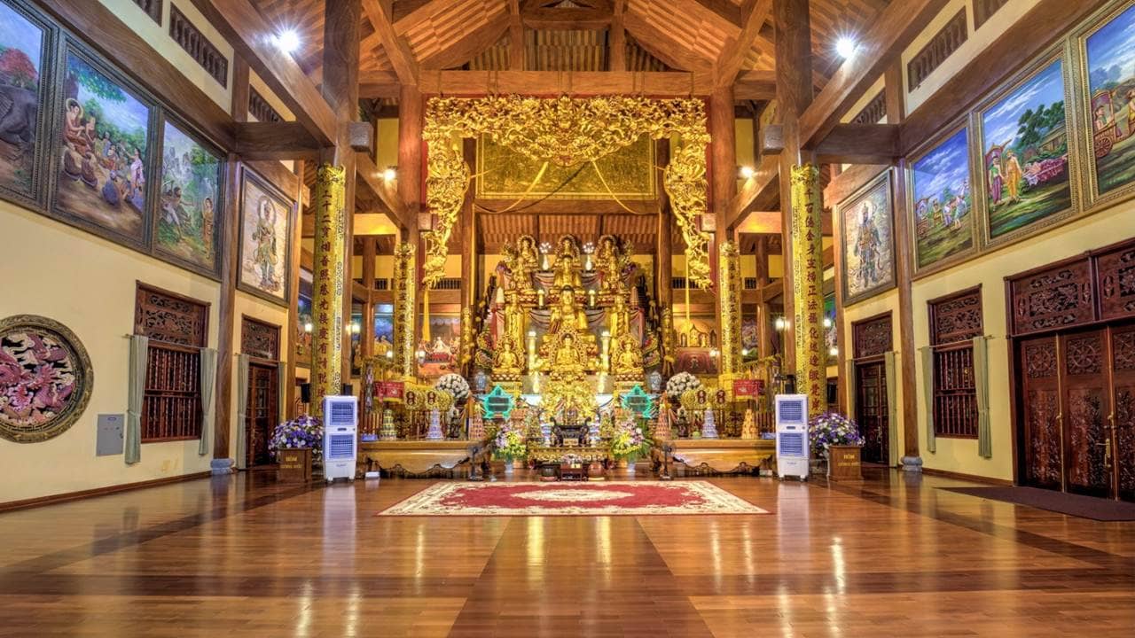Chính điện chùa Ba Vàng lớn nhất Đông Dương. Nguồn: Internet
