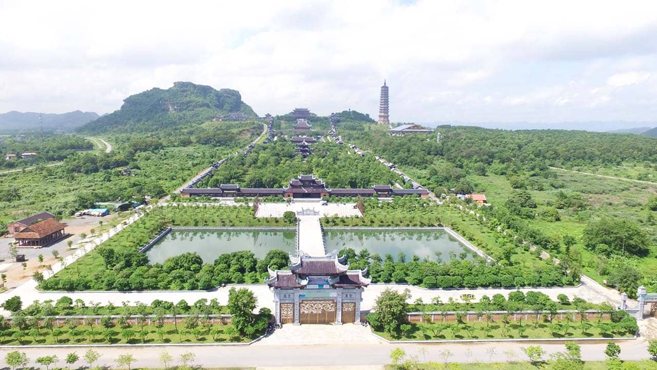 Ghé thăm chùa Bái Đính ở Ninh Bình, ngôi chùa có quy mô lớn nhất Việt Nam. Nguồn: Internet