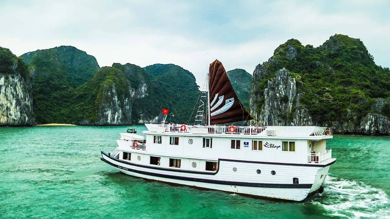 Du thuyền Bhaya Premium là sự lựa chọn cho những du khách thích không gian ít người. Nguồn: Internet