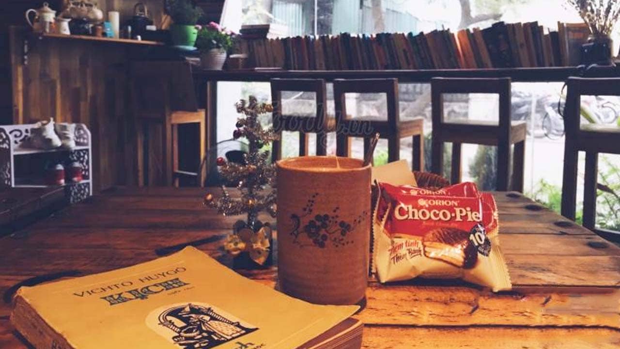 Một góc đọc sách nhỏ tại quán cafe Book Coffee Shop. Nguồn: Internet
