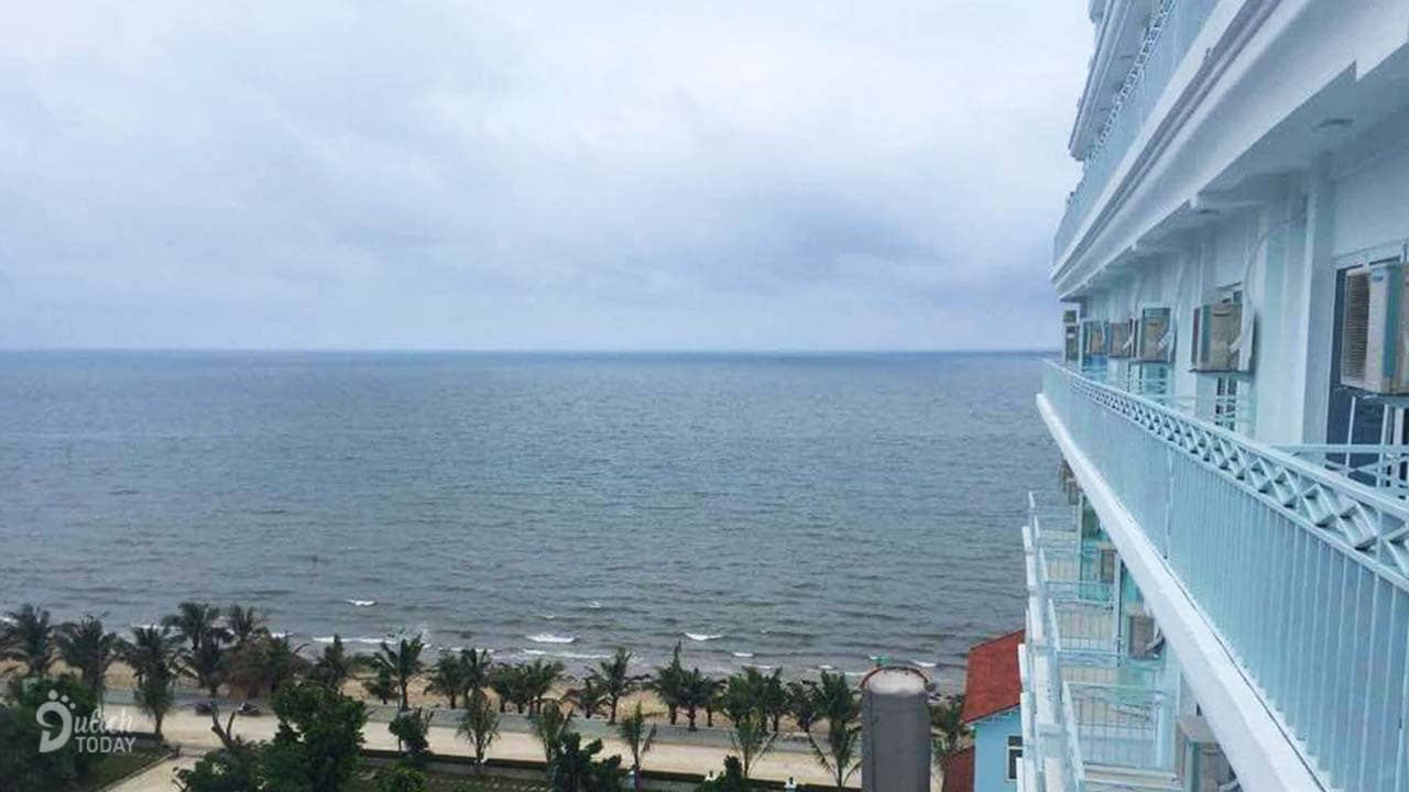 Tầm nhìn từ Paracel Resort Hải Tiến Thanh Hóa ra biển