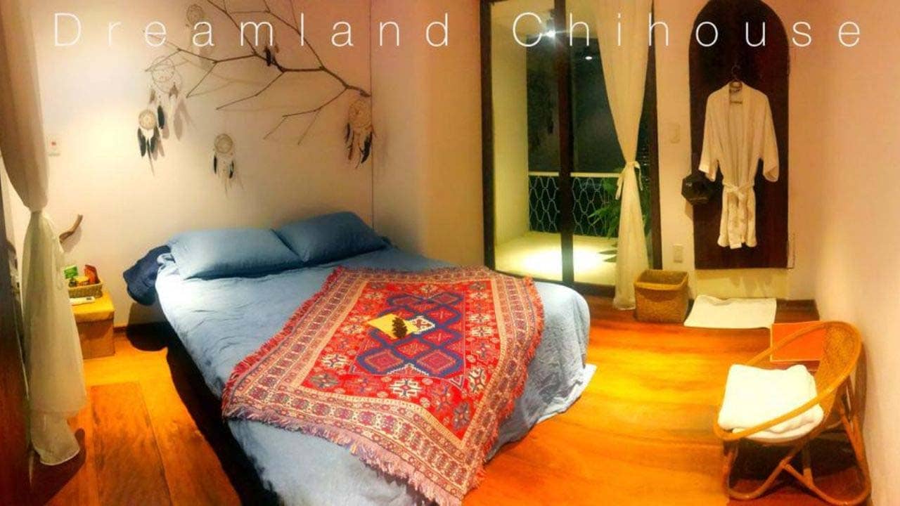 Phòng nghỉ trang trí độc đáo tại Dreamland Chihouse homestay Hải Phòng