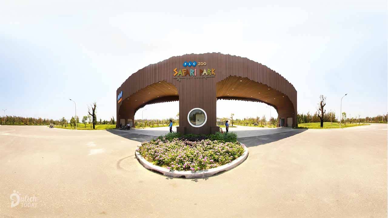 Cổng lớn của FLC Zoo Safari Park Quy Nhơn 