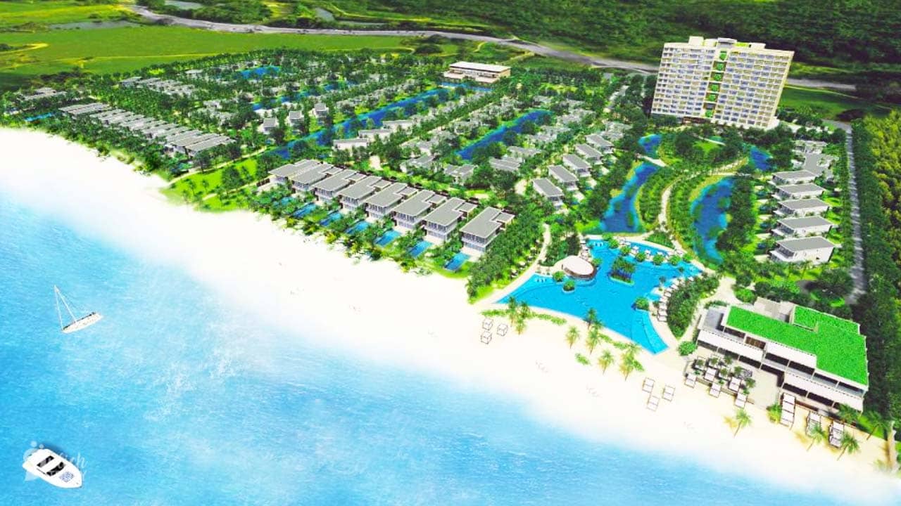 Melia Hồ Tràm Beach Resort có quy mô lớn nằm giáp bãi biển vẫn đang trong quá trình hoàn thiện một số công trình