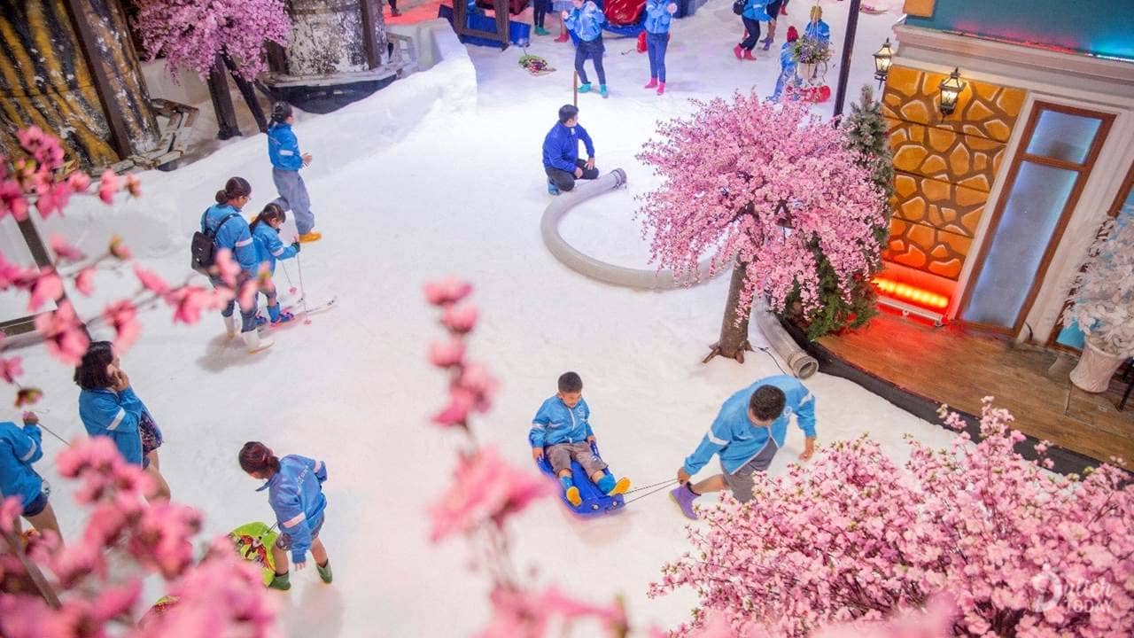 Khu vui chơi trượt tuyết Snow Town là địa điểm tổ chức sự kiện Sài Gòn phù hợp cho các bé và gia đình