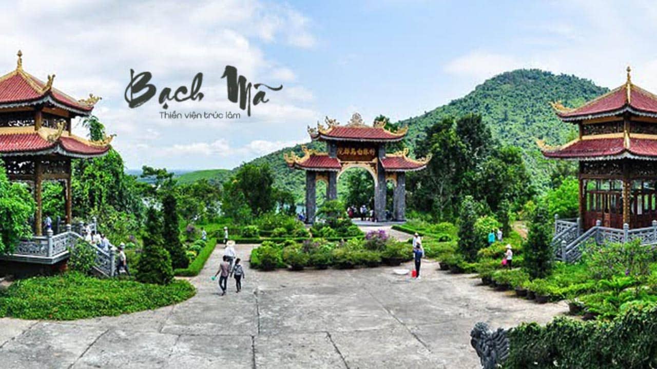 Thiền viện Trúc Lâm Bạch Mã là một danh lam thắng cảnh - địa điểm du lịch Huế đẹp không thể bỏ lỡ