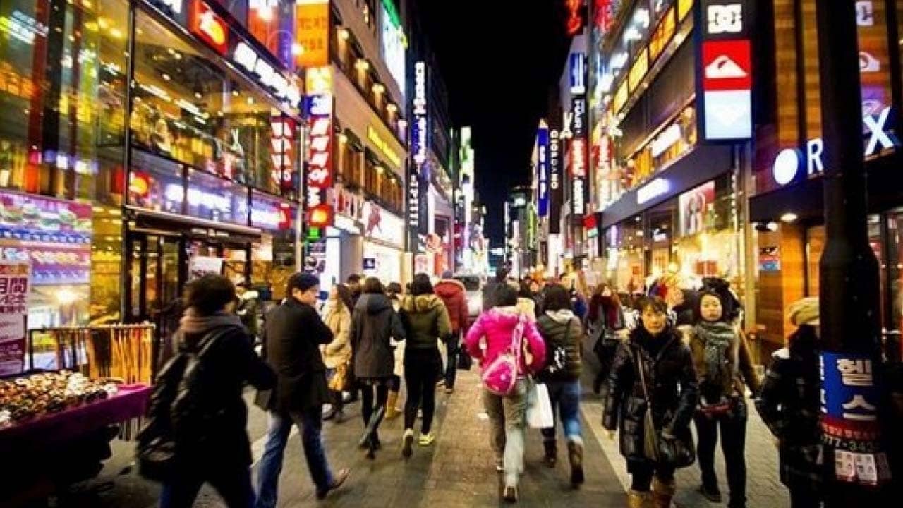 Khu phố Tapdong – trung tâm mua sắm nhộn nhịp nhất Jeju.