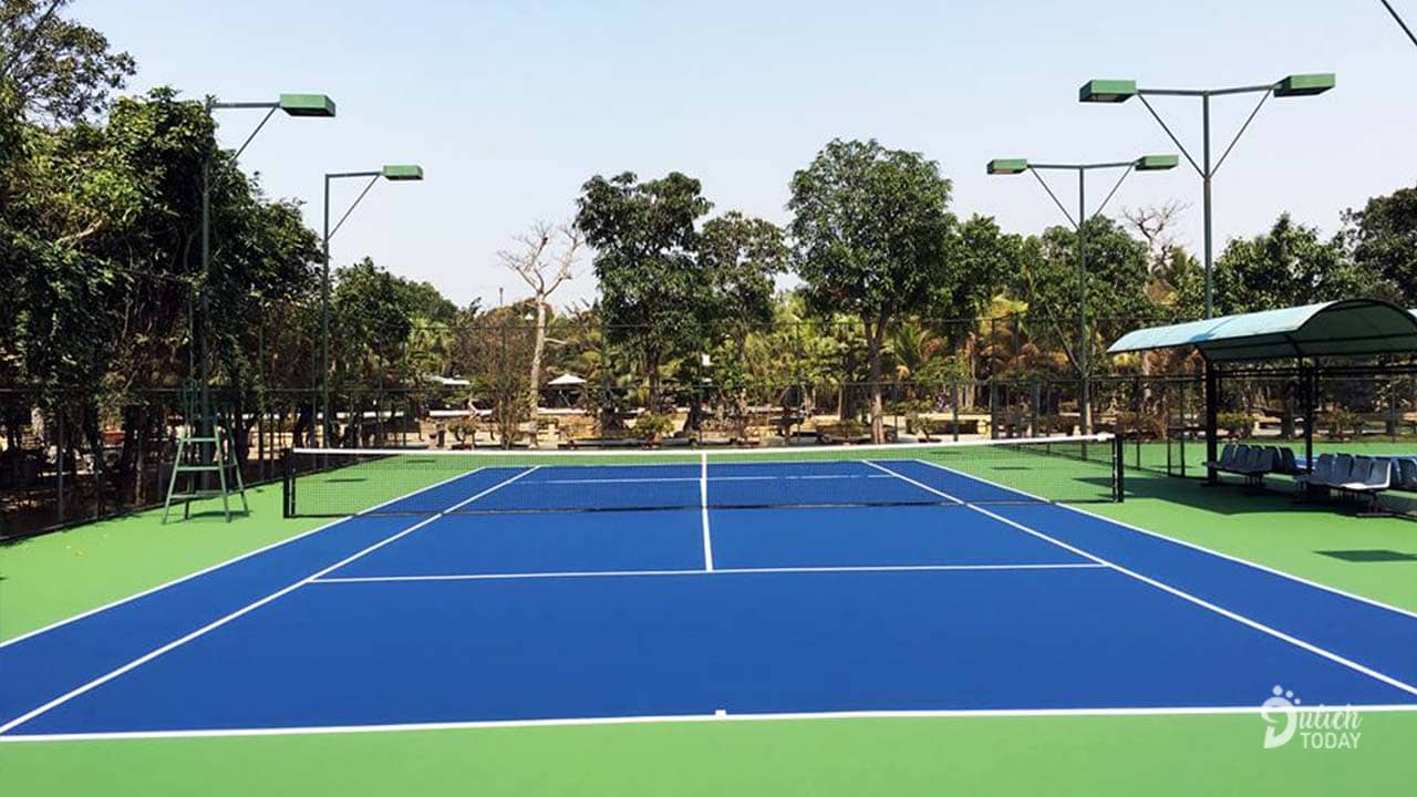 Sân tennis tại Hoàng Long Resort