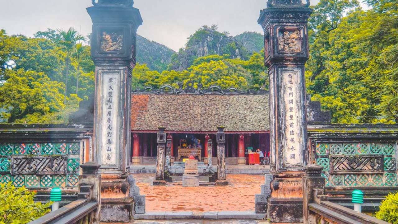 Kiến trúc độc đáo tại đền thờ vua Đinh Tiên Hoàng 