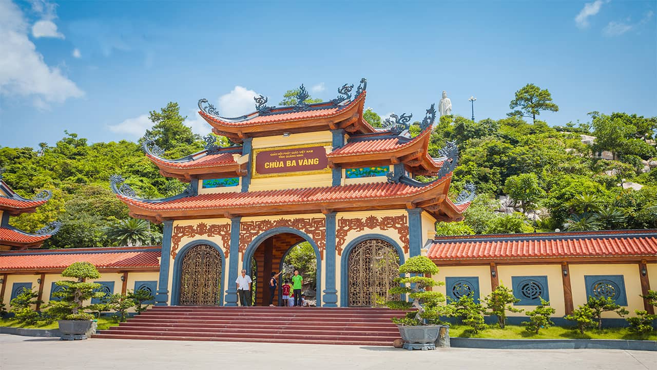 Chùa Ba Vàng là chùa Quảng Ninh đẹp nhất