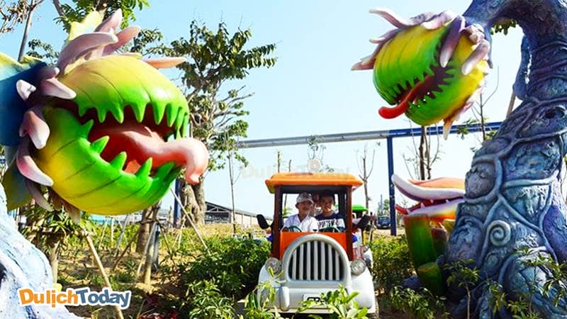 cong-vien-rong-dragon-park-chuyen-xe-ngo-nghinh