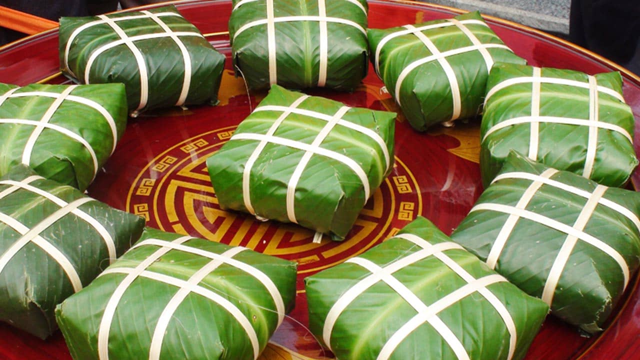 Bánh chưng bà Thìn là đặc sản Nam Định trứ danh, là niềm tự hào của người dân vùng quê Hải Hậu.