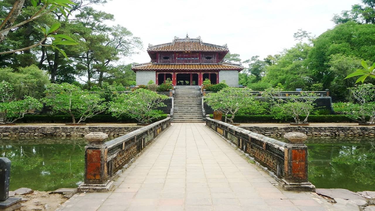 Lăng Minh Mạng - địa điểm du lịch Huế