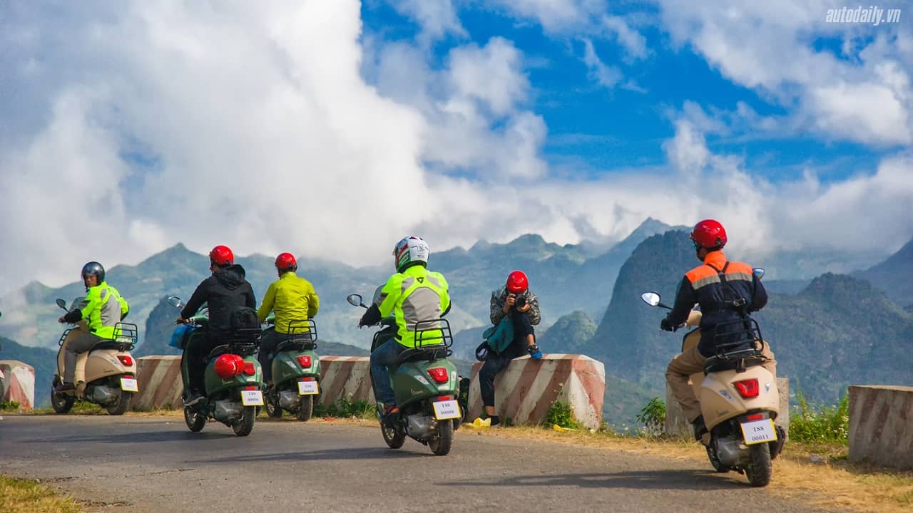 Tour xe máy Hà Giang 2N1Đ cực thích hợp với các bạn trẻ