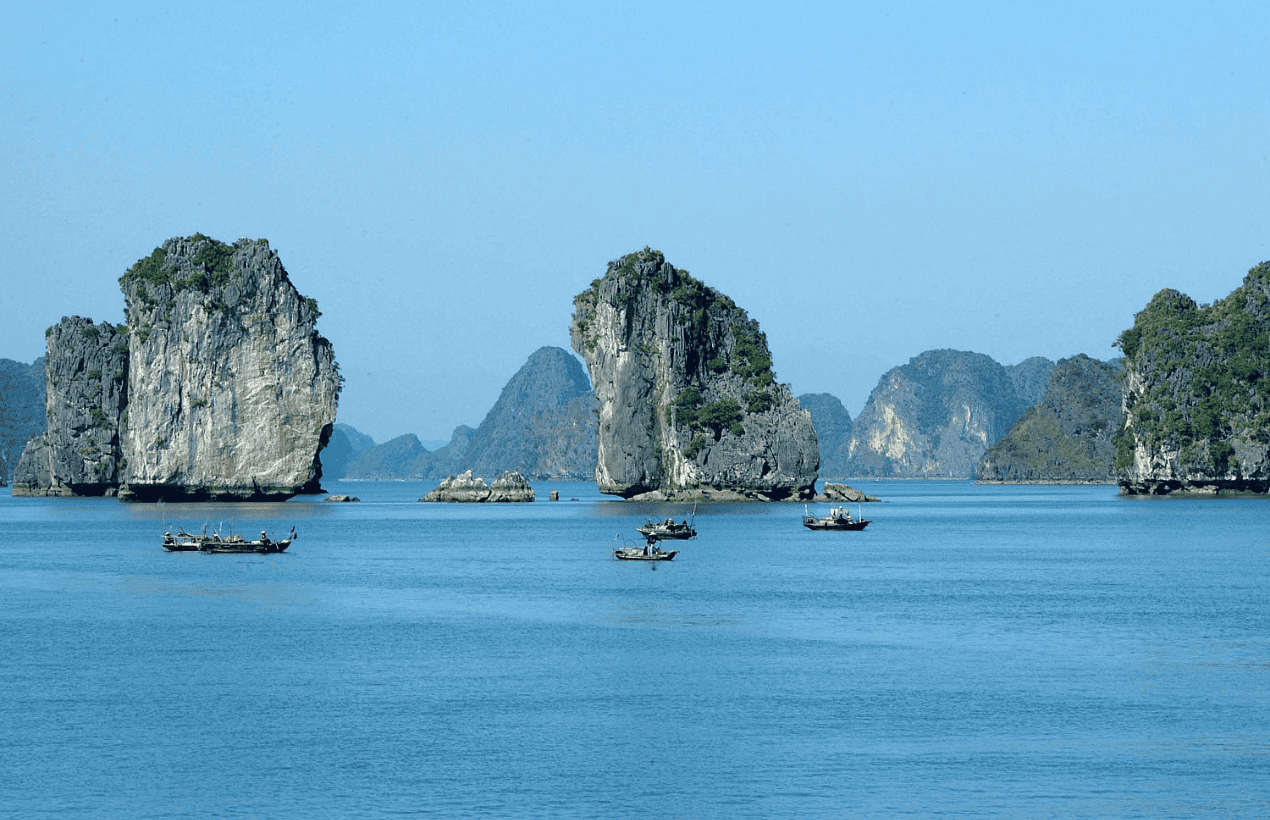 Thưởng thức vẻ đẹp của vùng vịnh miền Bắc Việt Nam