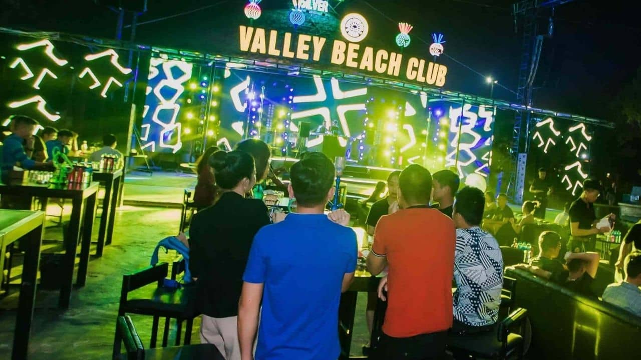 Valley Beach Club sẽ đem lại cho bạn những buổi "Beach Party" vô cùng sôi động và náo nhiệt