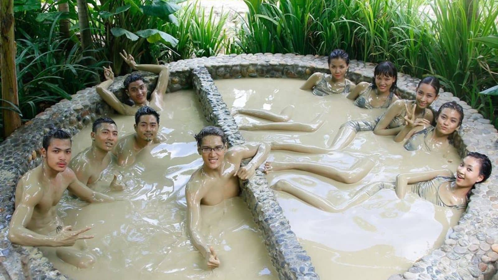 Trải nghiệm tắm bùn khoáng tự nhiên tại Phước Nhơn