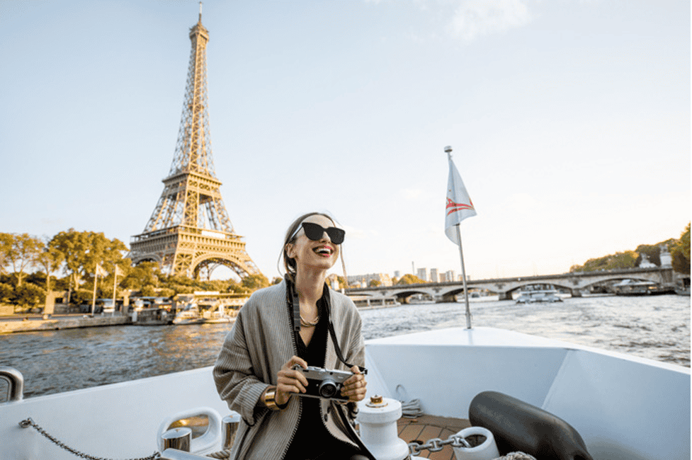 Pháp là một trong số các quốc gia châu Âu sớm mở cửa du lịch đối với khách nước ngoài. 
