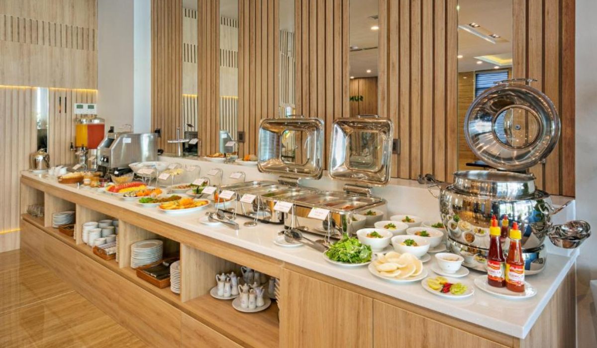 Bữa sáng buffet tại Sun River Hotel & Apartment Đà Nẵng
