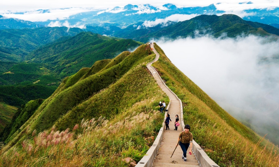 Những dãy núi trekking cực đẹp ở Bình Liêu