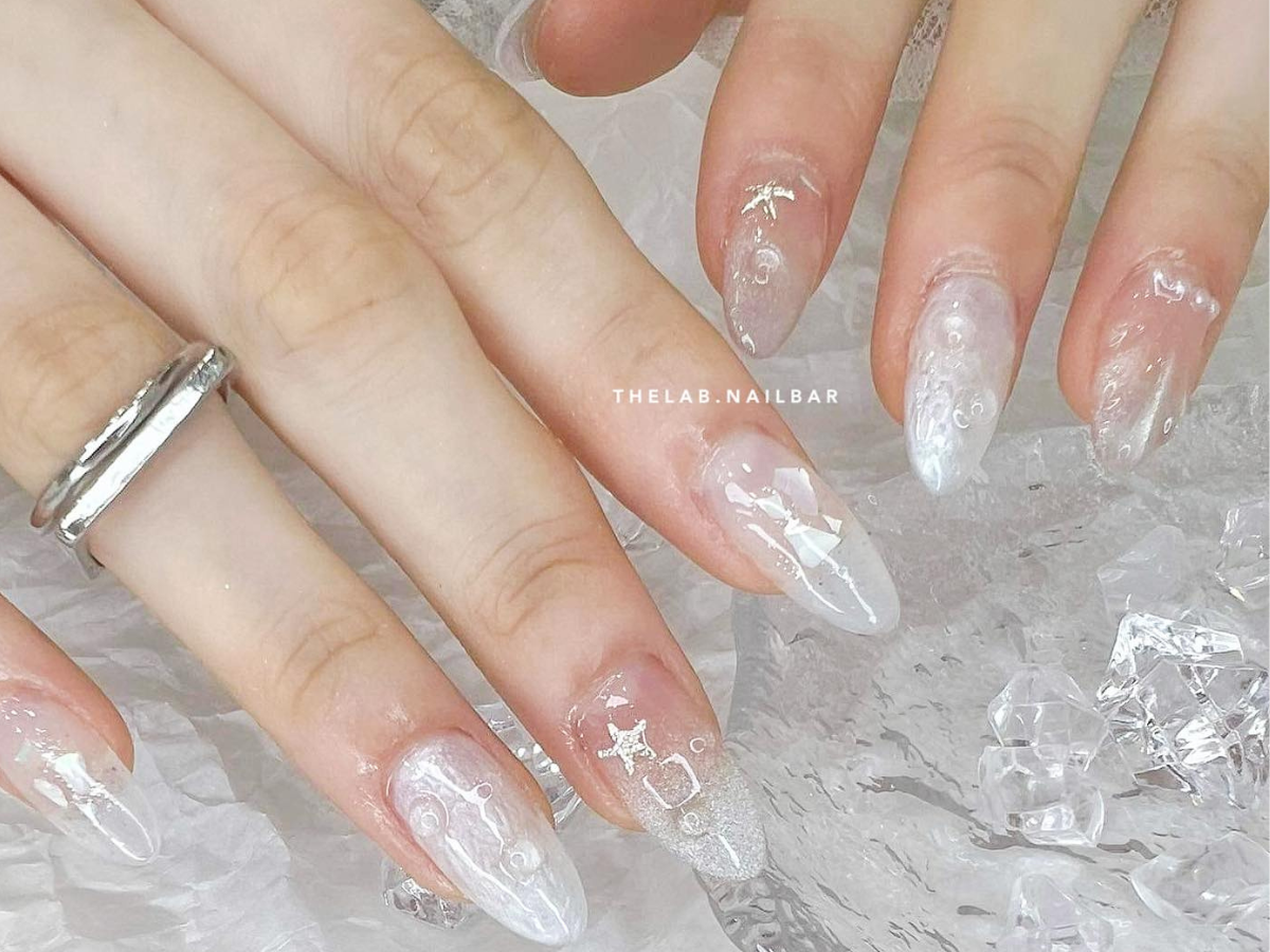 Nails xinh nâng tầm vẻ đẹp đôi bàn tay