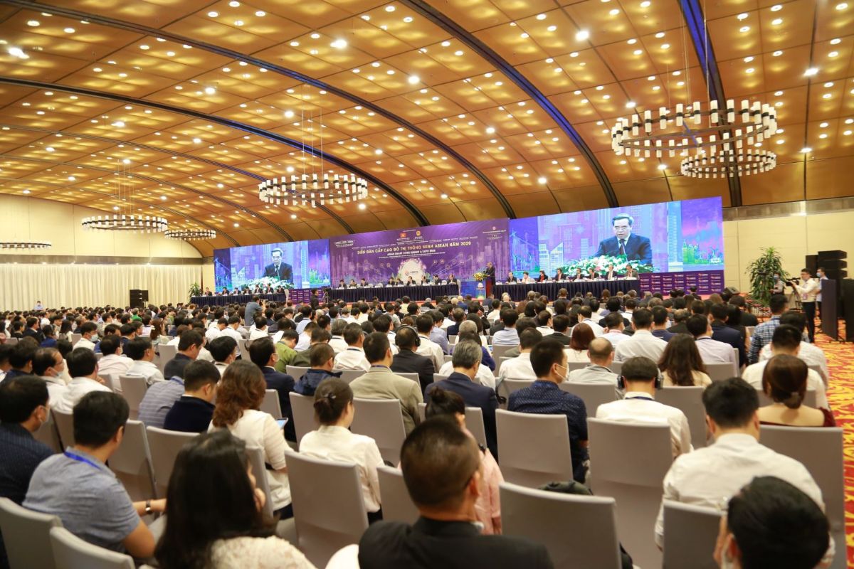 Trung tâm Hội nghị Quốc gia được biết đến là địa điểm tổ chức hội thảo tại Hà Nội chuyên về các sự kiện mang tính chính trị, thương mại,...